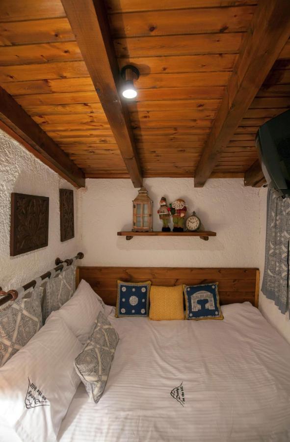 Dandy Villas Agoriani - Chalet Ivoni - Fireplace Eptalofos Ngoại thất bức ảnh
